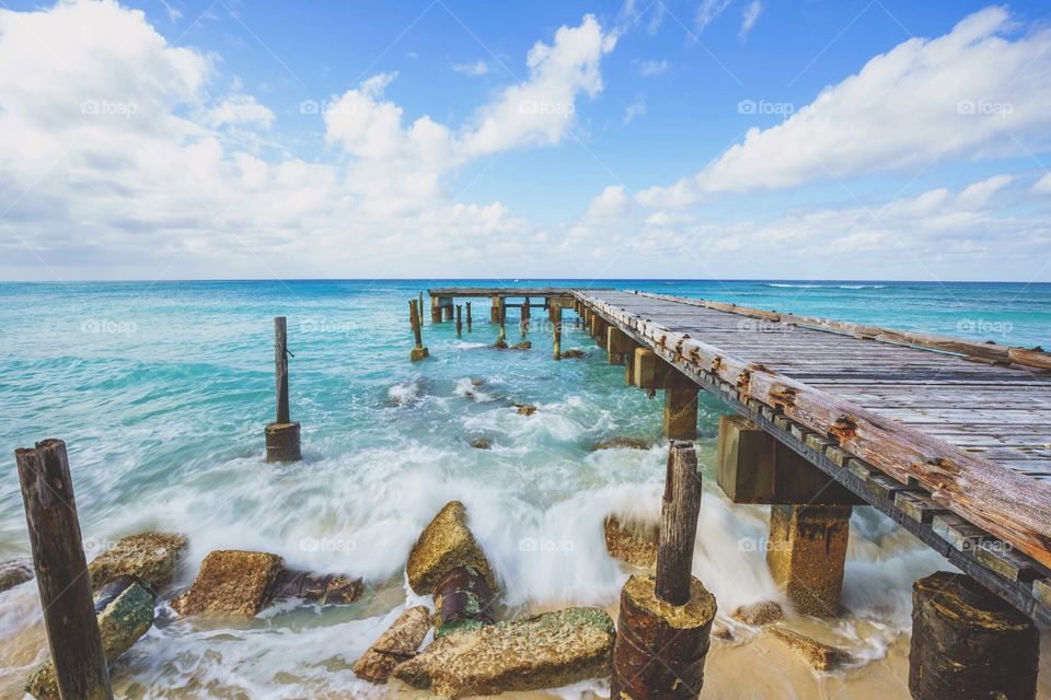 Waves on the dock 