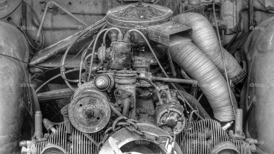 Motor of an old car