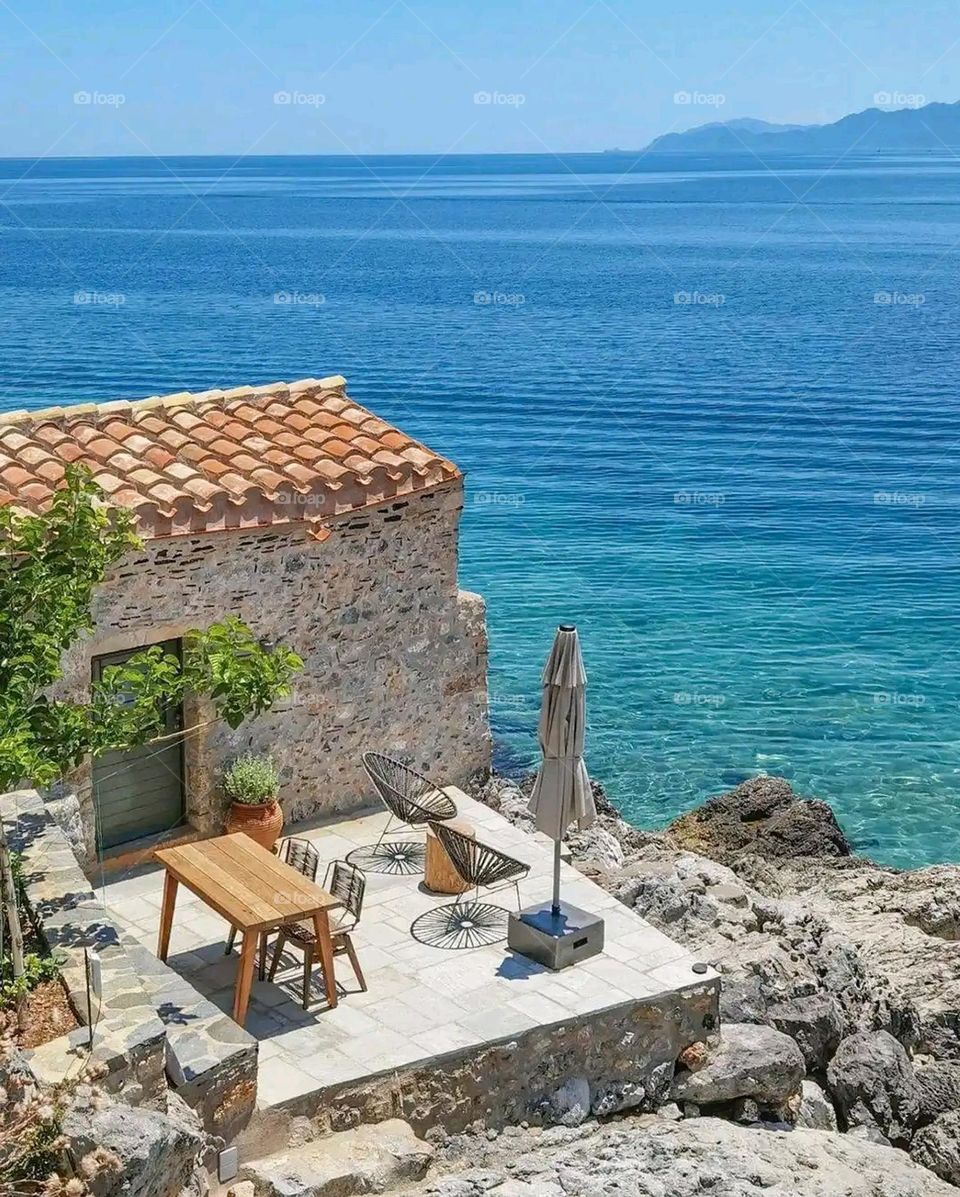 Glory be to God, the magnificent and picturesque view and the natural green trees are a view that is nothing more wonderful than it