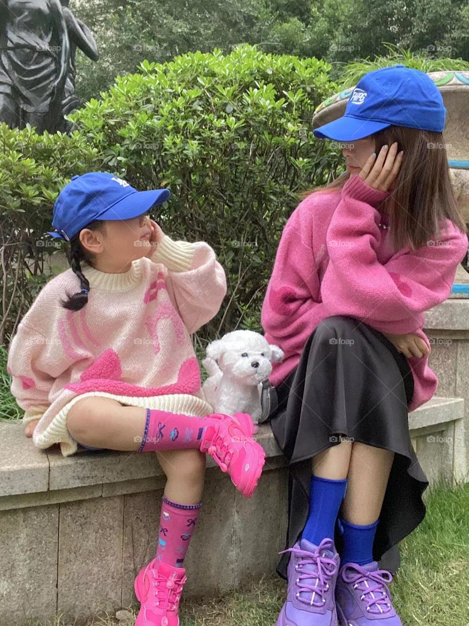 Mum and daughter , lovely pink