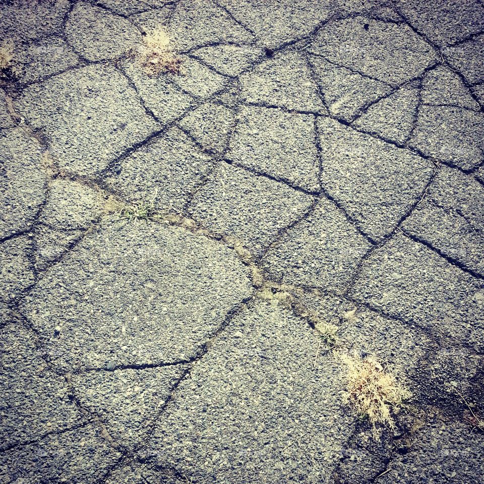 cement cracks