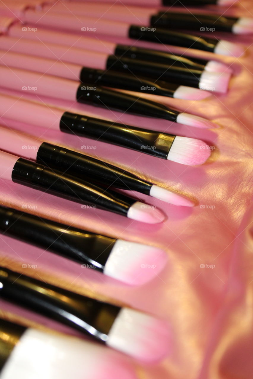 Makeup brushes 