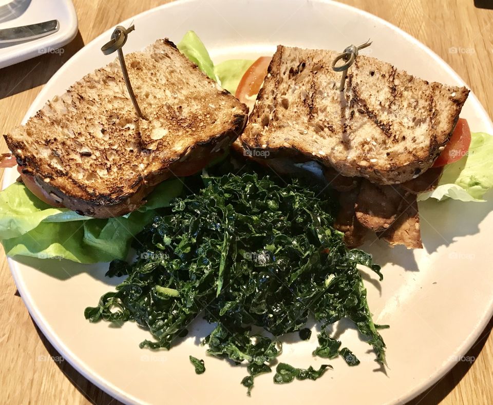 TLT sandwich with kale 