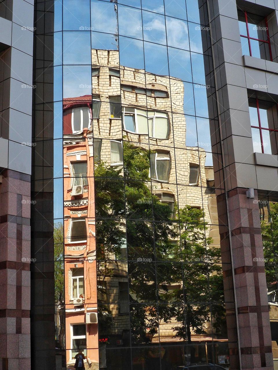 building mirror image