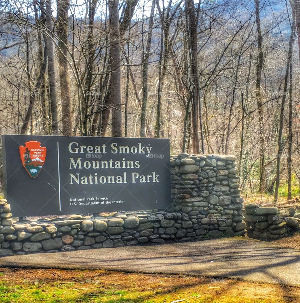Smokey mountains national park sign