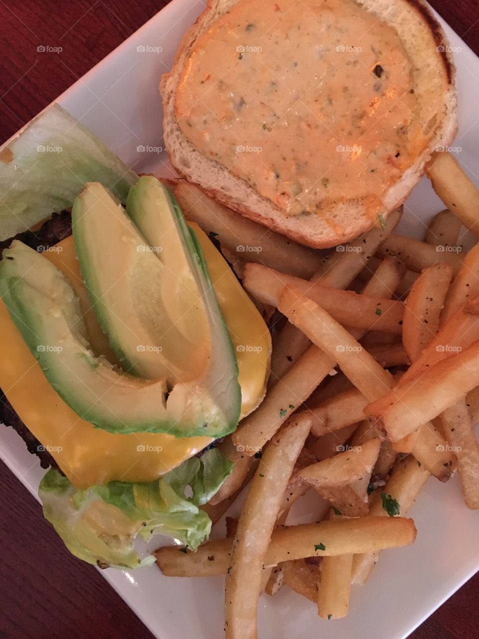 Avocado Hamburger 