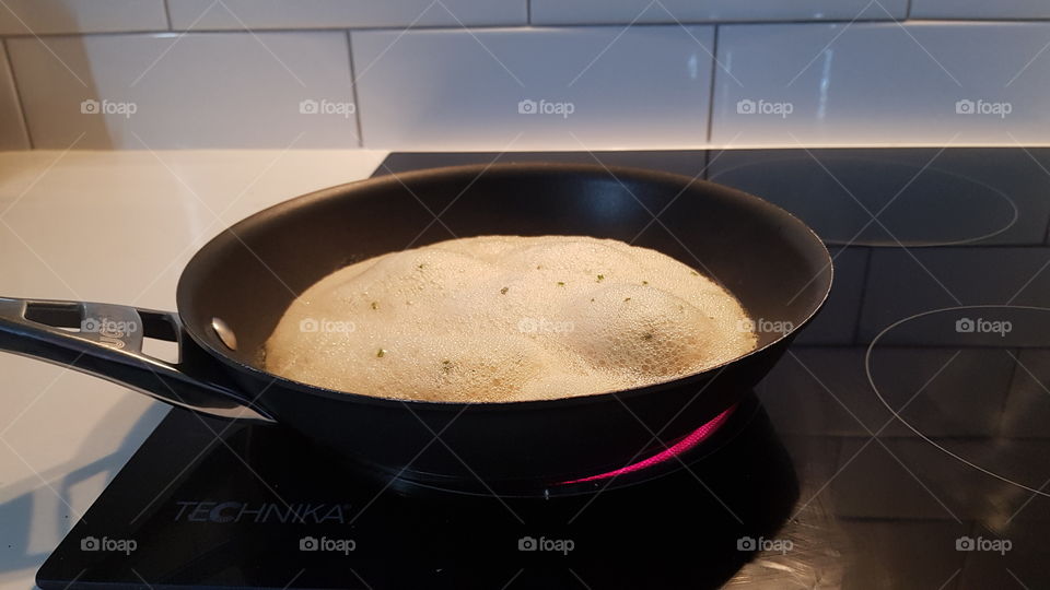 Making of Omellete over stove