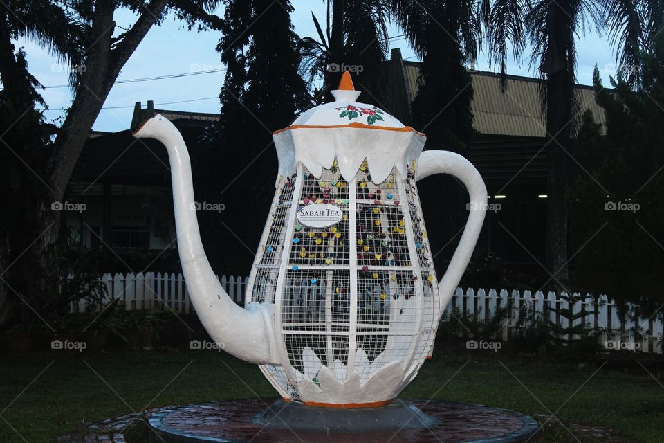 Sabah Tea Love Locks