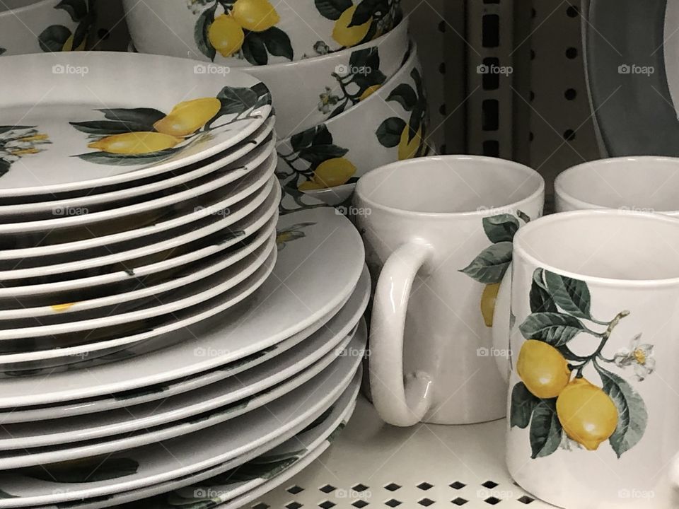 Lemon Plates and cups 