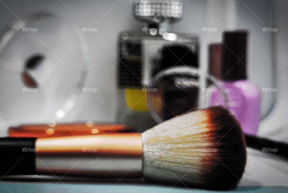 makeup brush