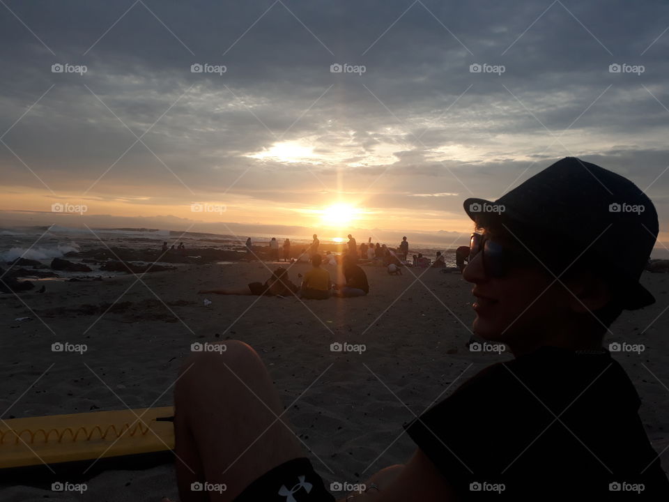 disfrutando el atardecer