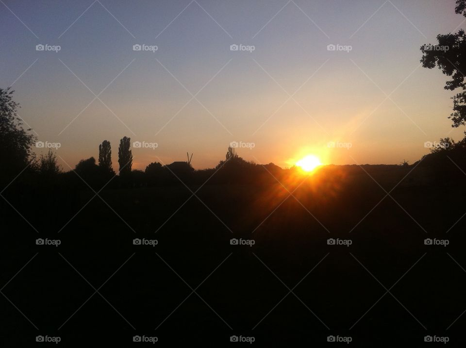 Sunset over the fields 