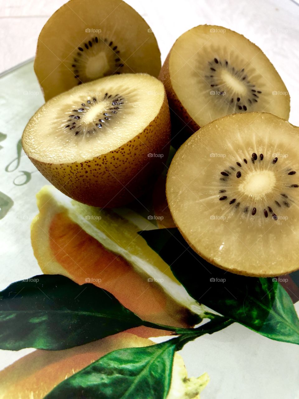 Yellow kiwi fruits are the best. 