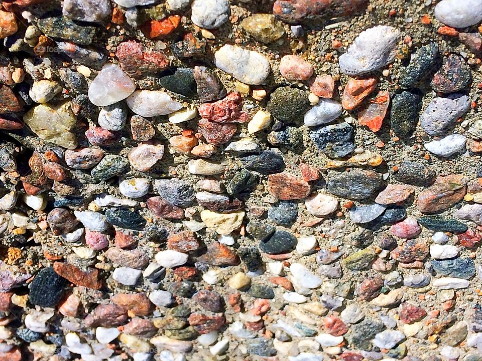 Textured pebble stone wall