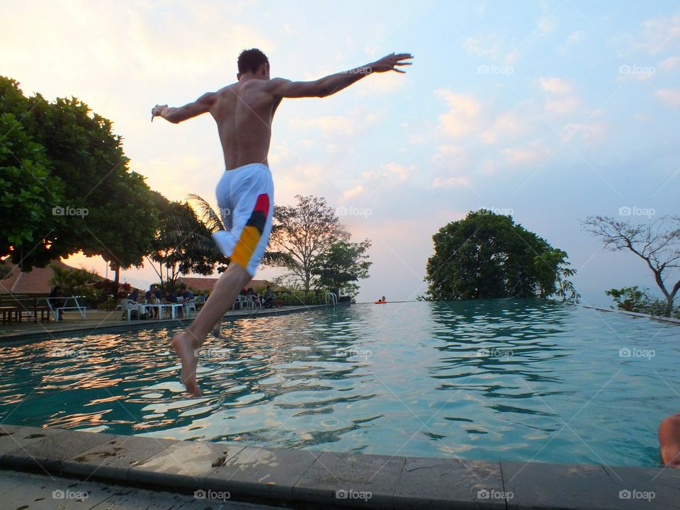 I can Fly in the water and Relax