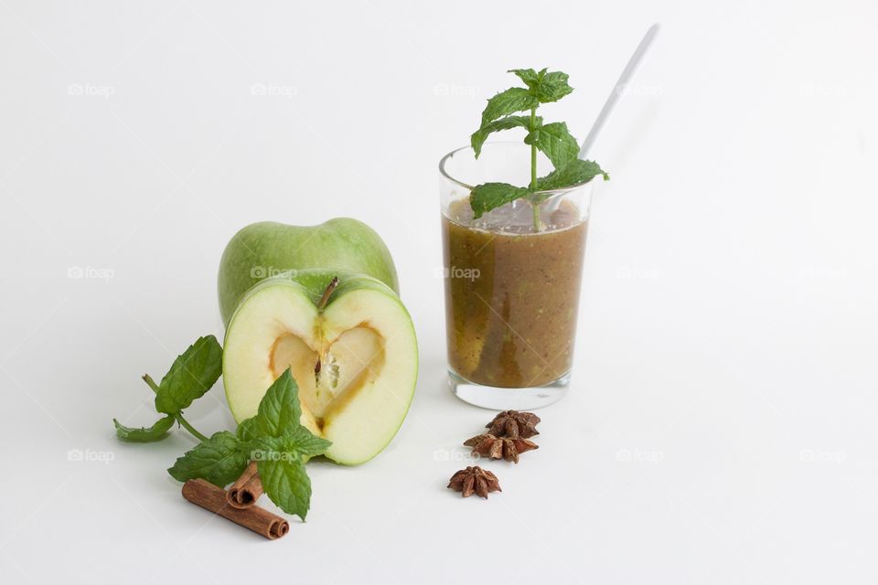 Green apple, mint leaf,  cinnamon and smoothie 