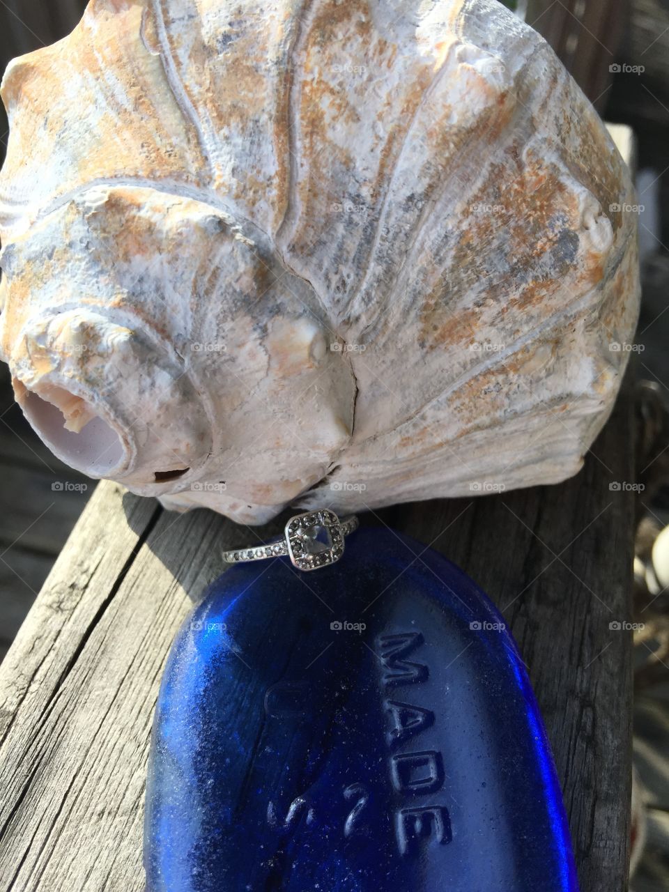 Beautiful shell and ring cobalt blue glass all look cool together 