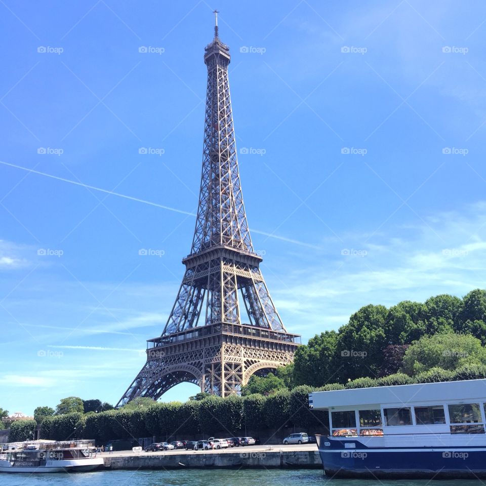 Eiffel. Paris