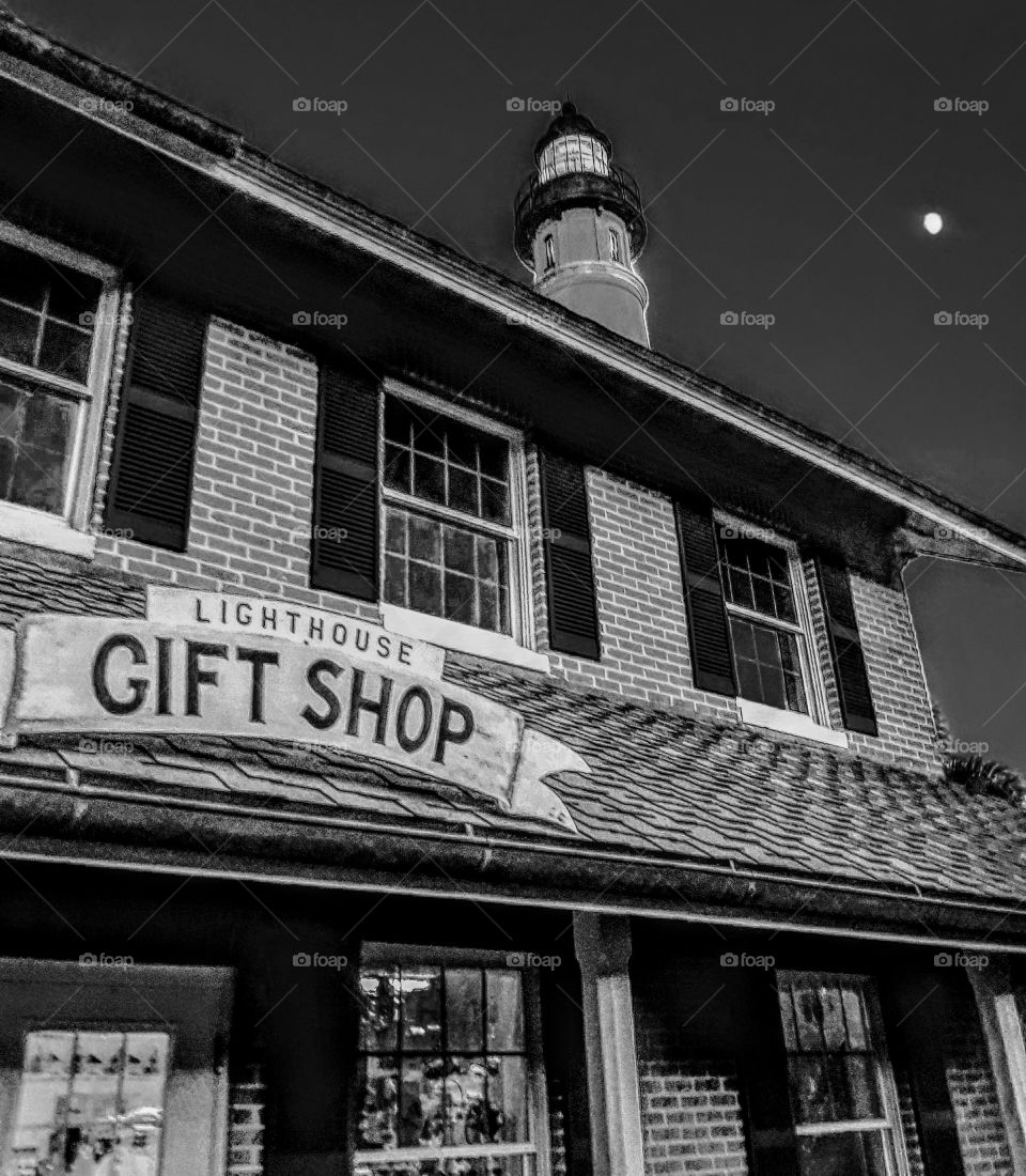 LIGHTHOUSE GIFT SHOP