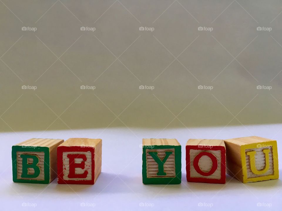 Text on wooden dices