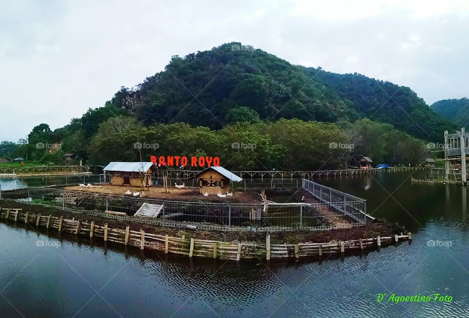 Banto Royo Playground, located in Jorong Kaluang Tapi, Nagari Koto Tangah, Tilatang Kamang District, Agam Regency, West Sumatra.