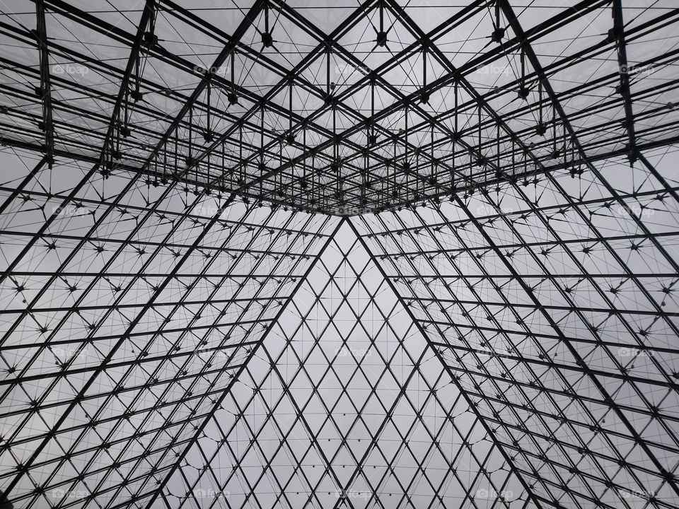 Louvre's Pyramid