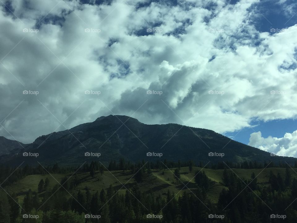 A mountain shot on the way to Alberta.