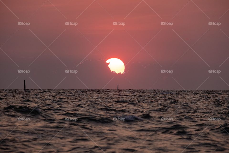 Sunset into the sea