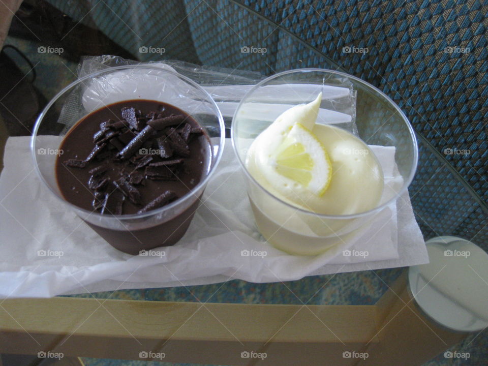 Chocolate and Vanilla Pudding