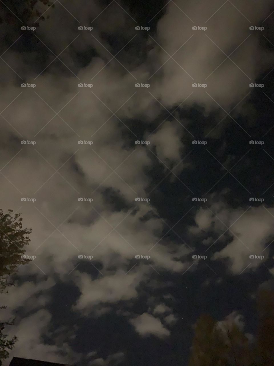 Clouds at night 