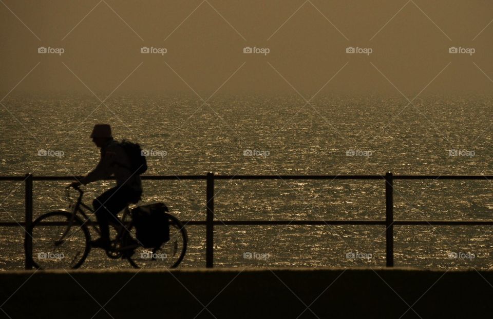 Cyclist silhouette 