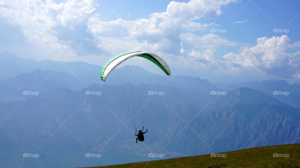 PARAGLIDE MONTAIN