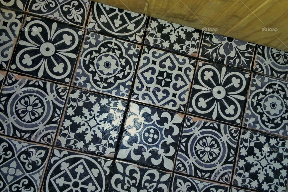Beautiful floor tiles!