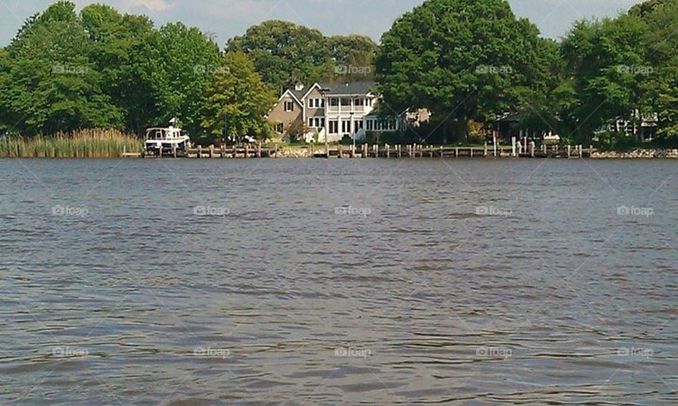 House on the water 