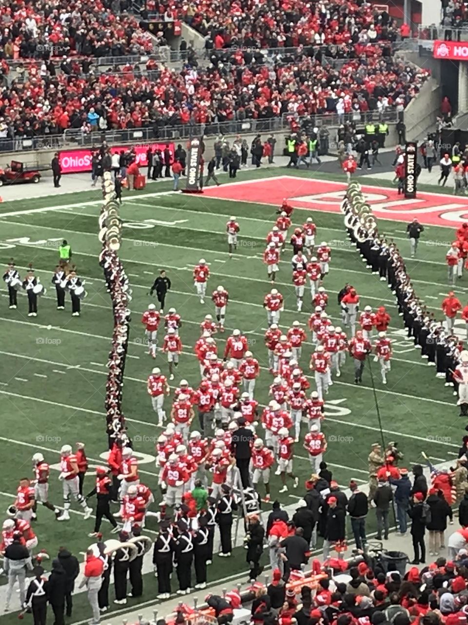 Crowds anxious to watch a college football game