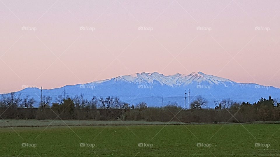 Pyrénées mountain