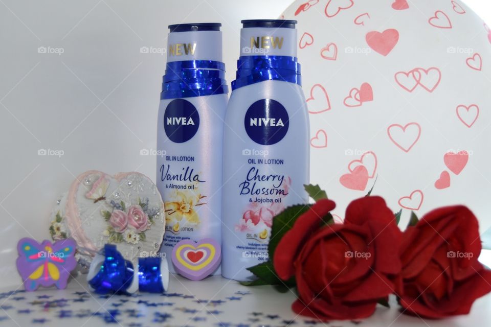 Share spring moments with NIVEA oil infused lotion 