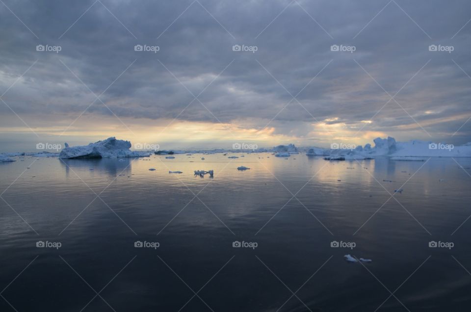 Midnight Sun Sailing Greenland