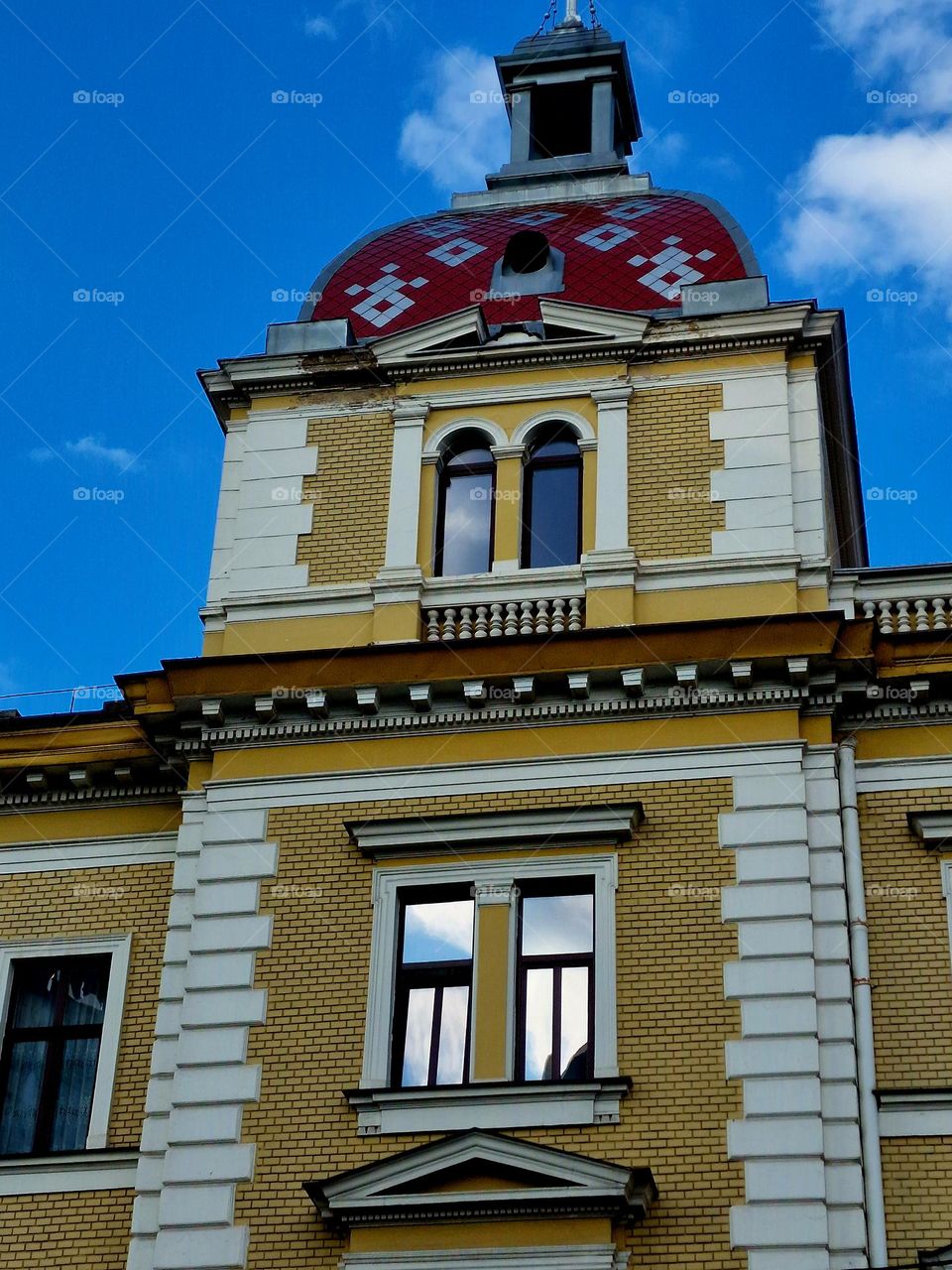 building from Cluj