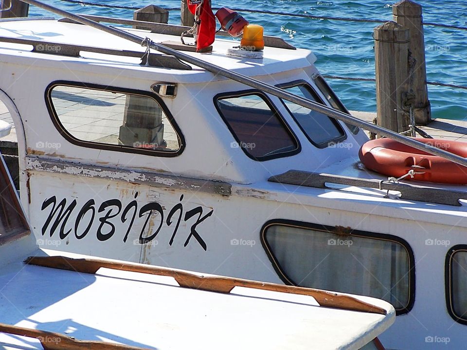 Mobidik (“Moby Dick”), the name of a boat on the Bosporus in Istanbul, Turkey. Herman Melville, the great white one, humorous 