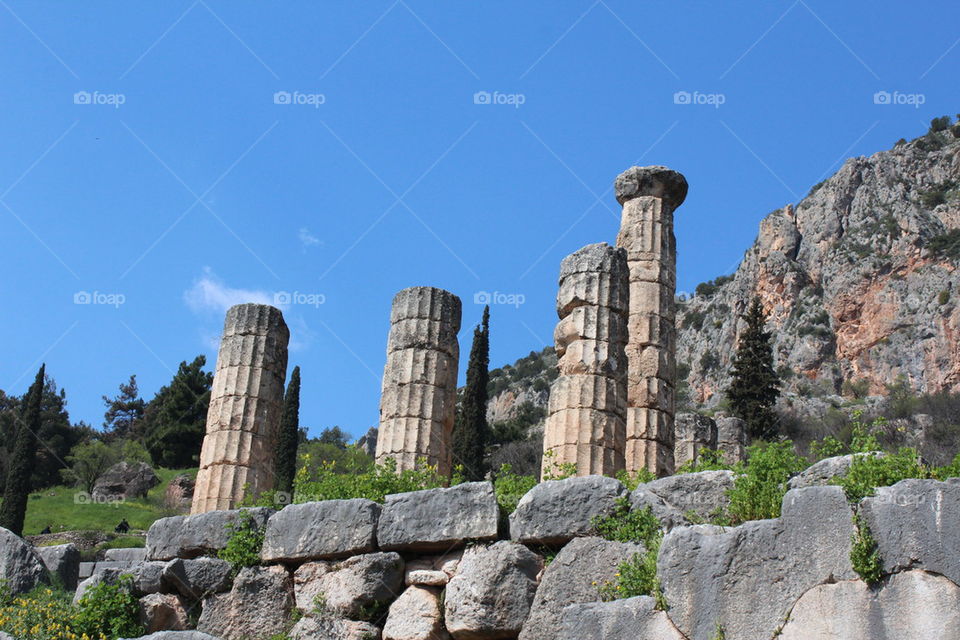 Columns at Delphi