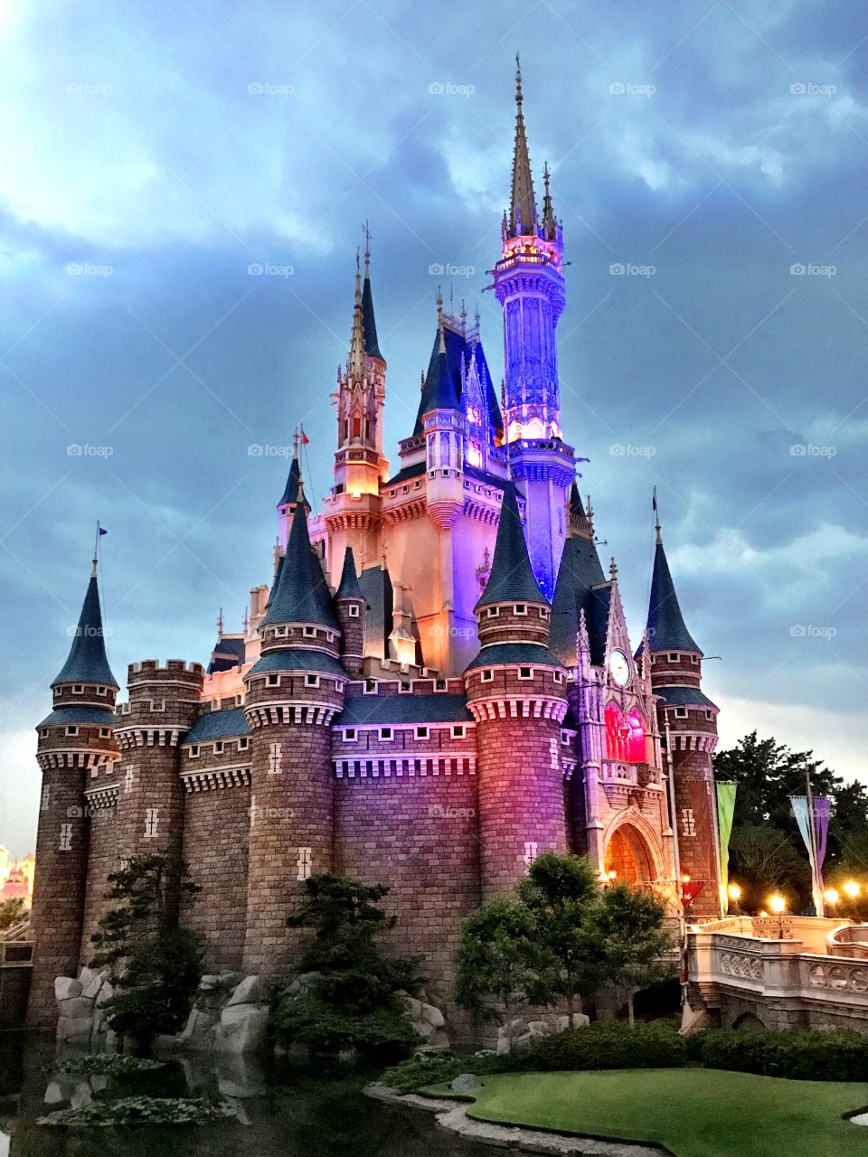 Tokyo Disney Land Resort Cinderella Castle light up