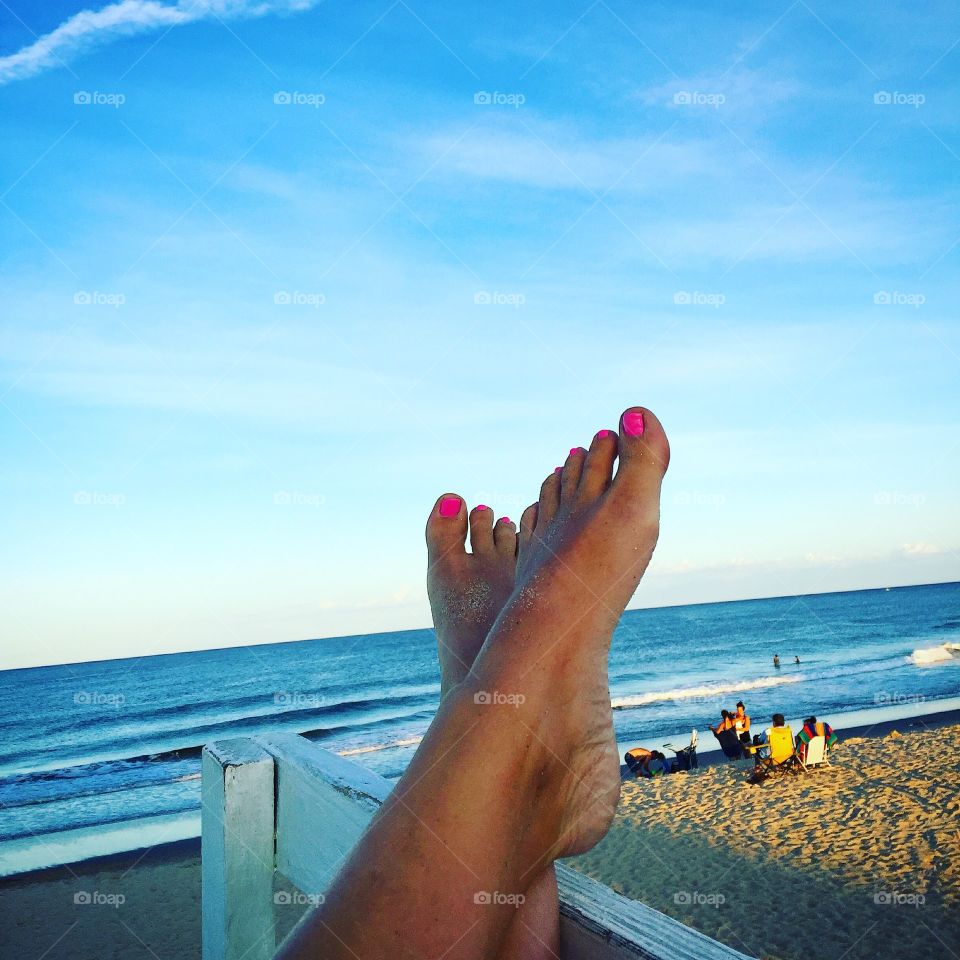 Sandy toes 