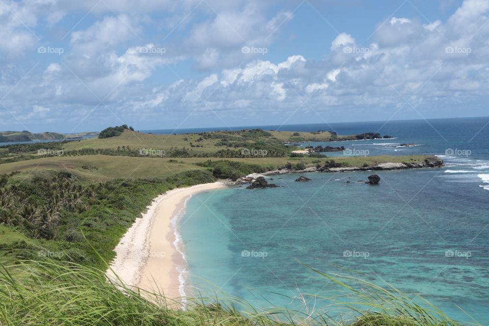 Overview seascape, beautiful beach, blue water, pacific ocean, summer, vacation, sunny day