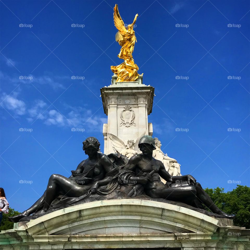 Fountain, Buckingham Palace, London