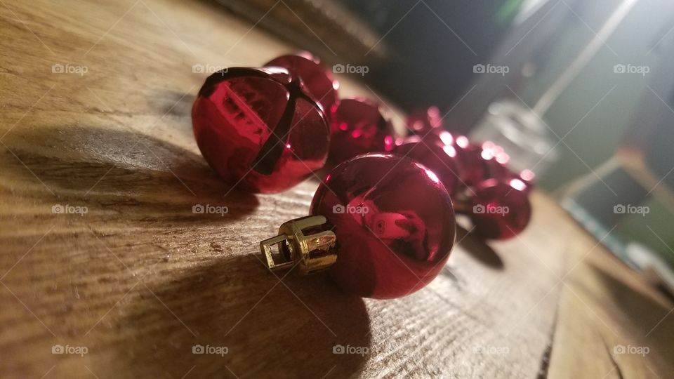 Scattering Ornaments