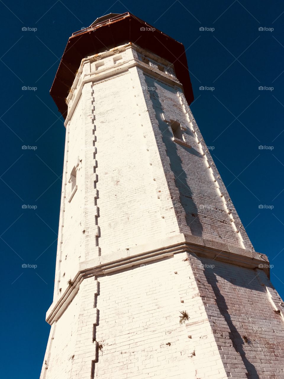 One of the oldest light house in the north. Found at Burgos Ilocos Norte. Lighthouse offers the majestic view of the shores and Mountain range of Ilocos. 

