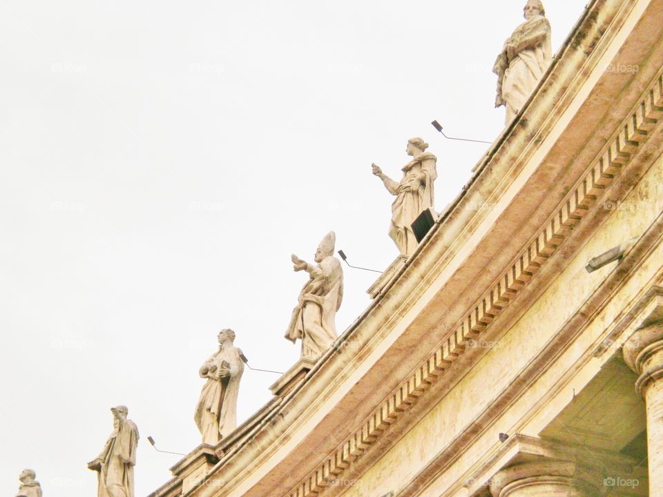 details of statues in San Pietro