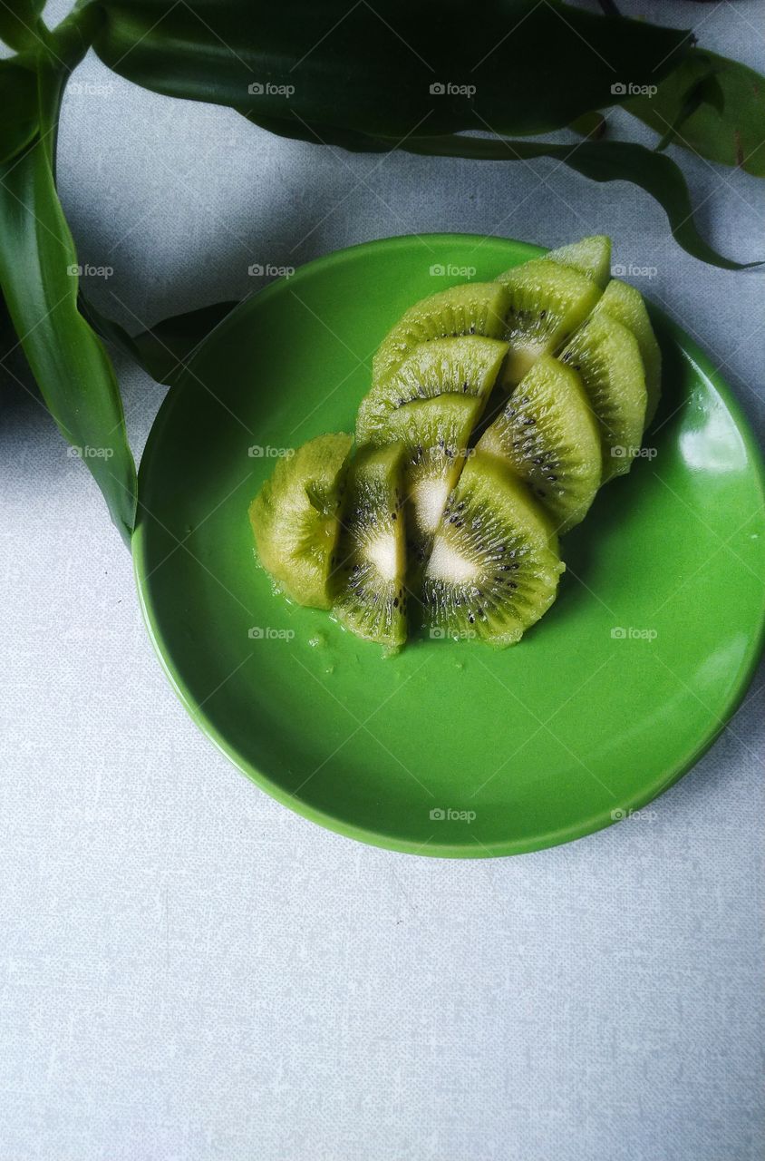 kiwi. green. food. fruit. health.