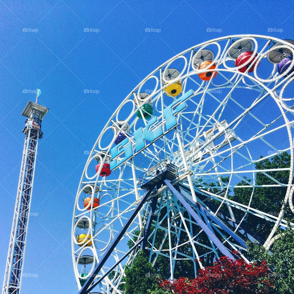 Ferris wheel 